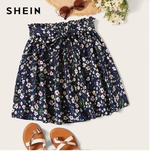 ✨3/$15 Shein | Floral Print Paperbag Skirt